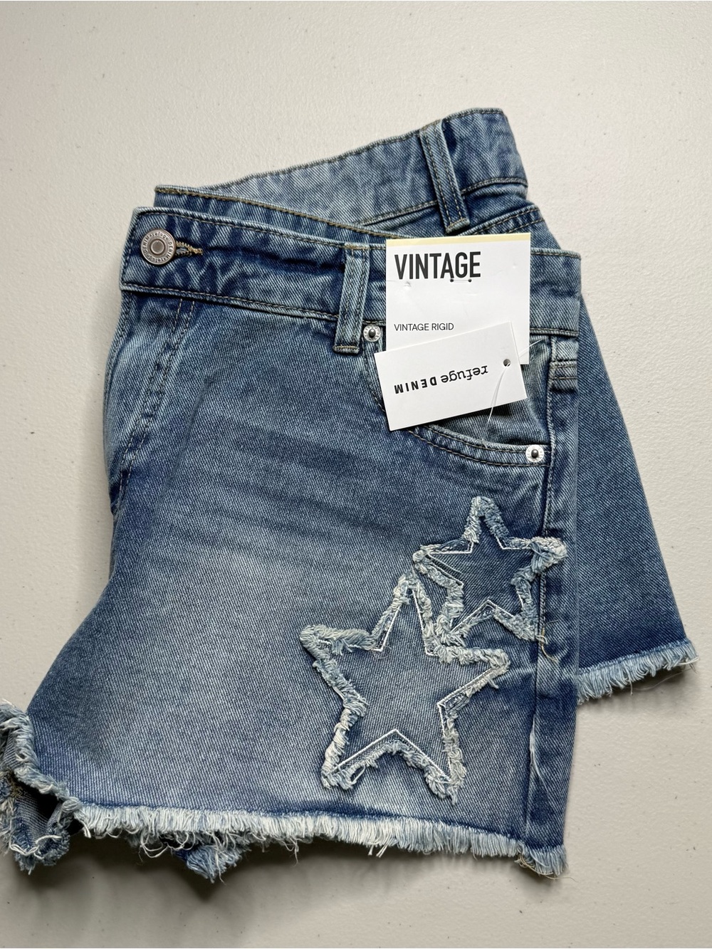 NWT Juniors Blue Denim Shorts Star Patches Size 00